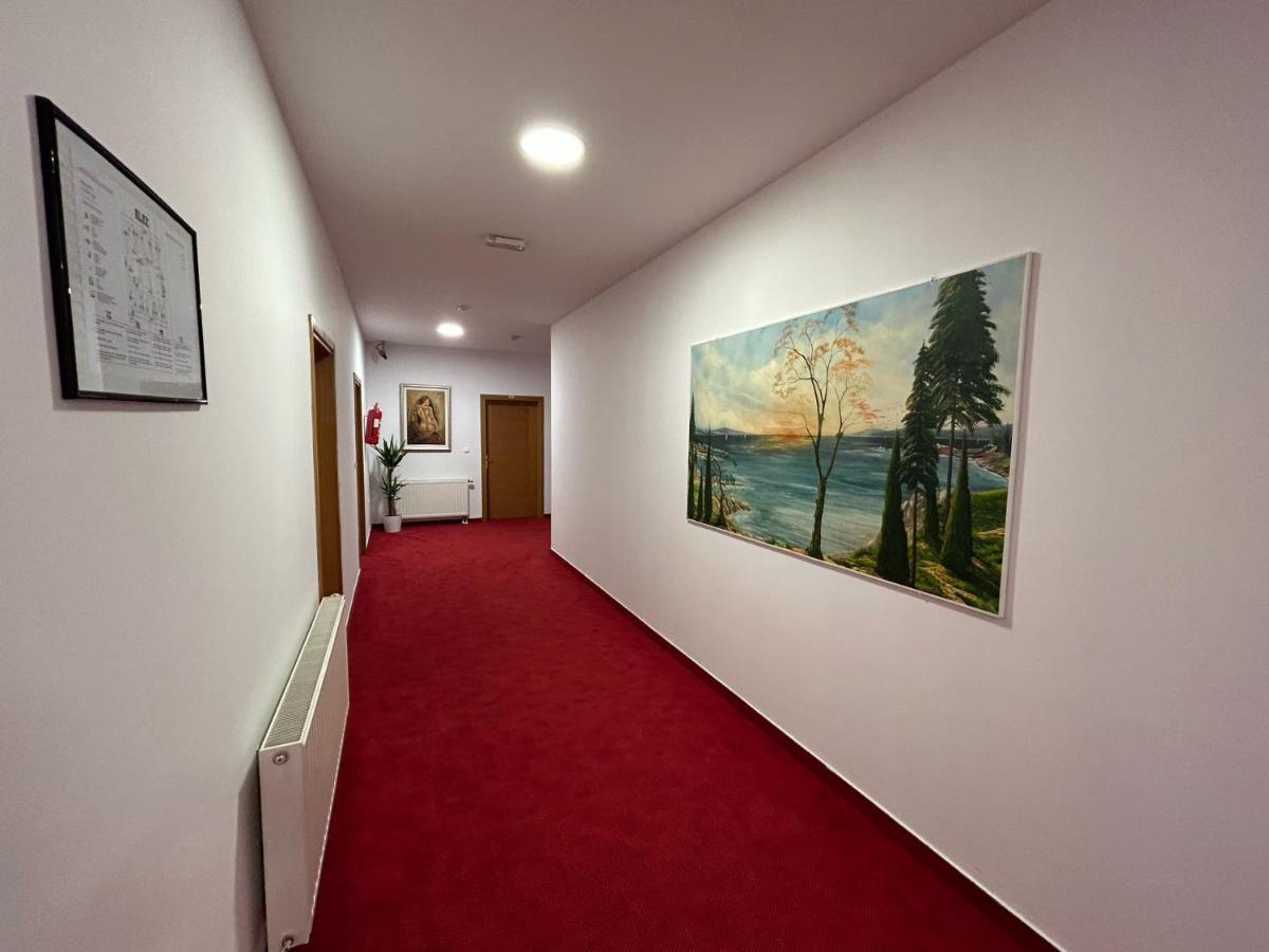 Rooms Laguna Sesvete Extérieur photo