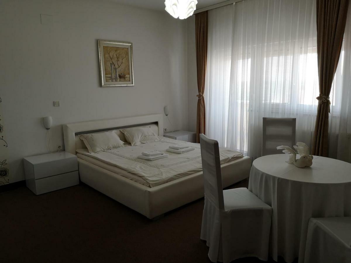 Rooms Laguna Sesvete Extérieur photo