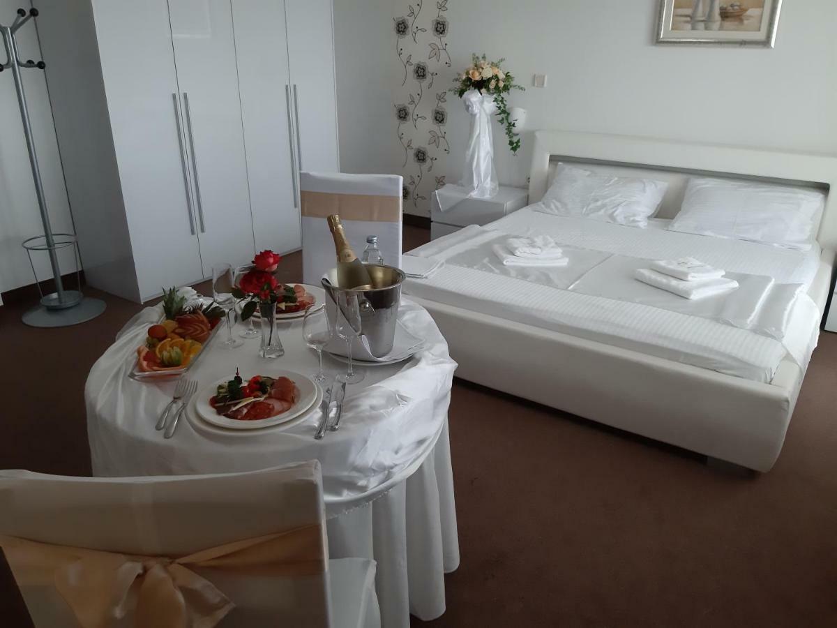 Rooms Laguna Sesvete Extérieur photo