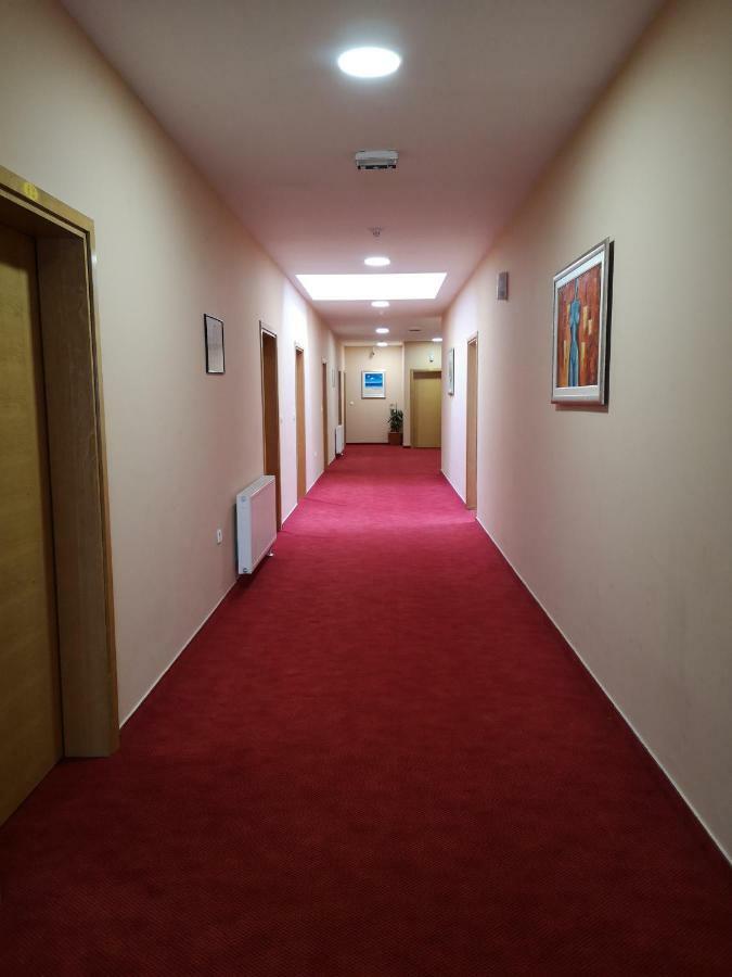 Rooms Laguna Sesvete Extérieur photo